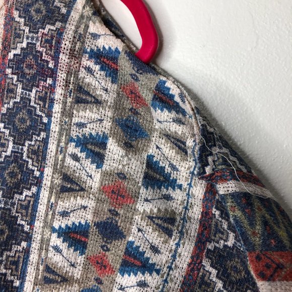 Ginger G Anthropologie Aztec Print HiLo Knit Style Cold Shoulder Top Size Small - Picture 5 of 10